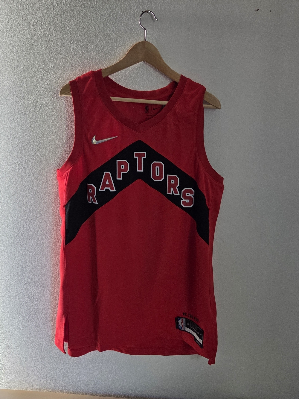Toronto Raptors Jersey Mens XL Red NBA Basketball Swingman Icon Dri-Fit Nike